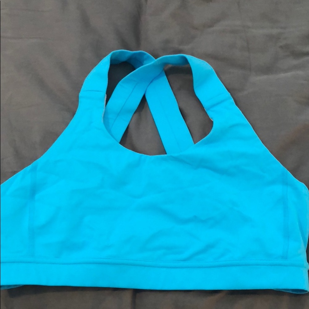 Lululemon sports bra
